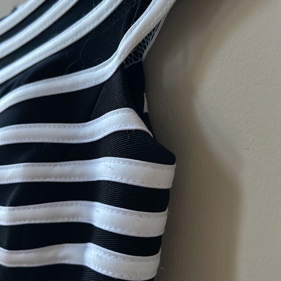 JS Collections Fitted Off Shoulder Bateau Neckline Top Size 4 - Picture 6 of 11